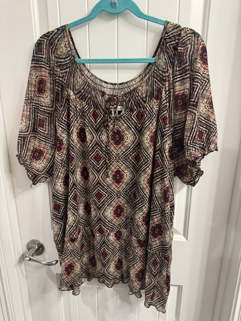 Croft & Barrow 2X Brown/Burgundy/Cream Geometric Print Top